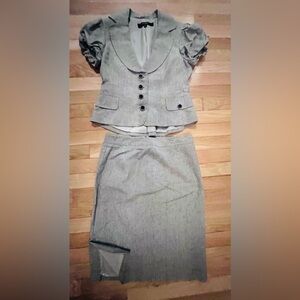 Nine West Striped Light Gray Women's Short Sleeved Suit Set
